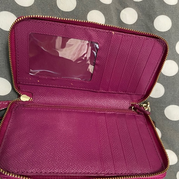 100% Authentic Coach women’s wallet - Picture 6 of 9